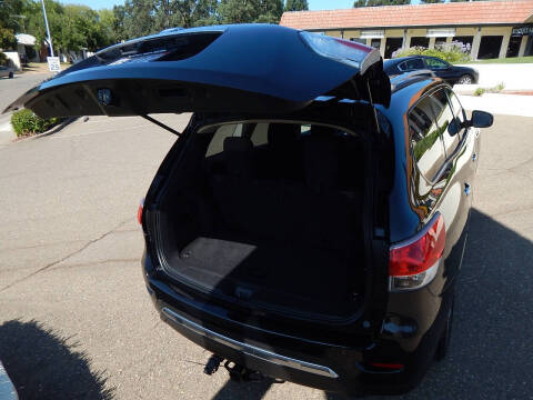 2015 Nissan Pathfinder S