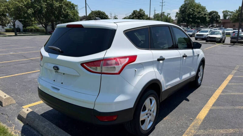 2016 Ford Escape S
