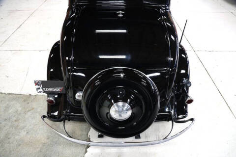 1934 Plymouth Barracuda