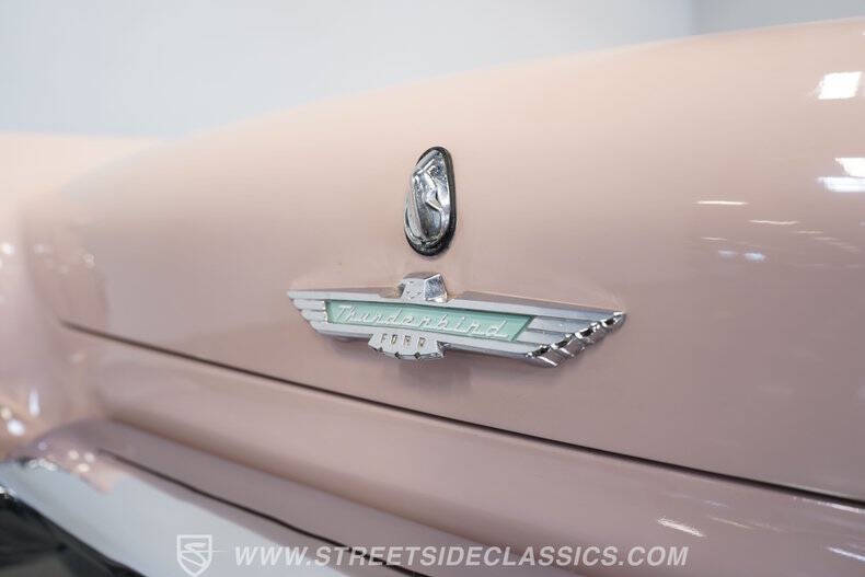 1957 Ford Thunderbird