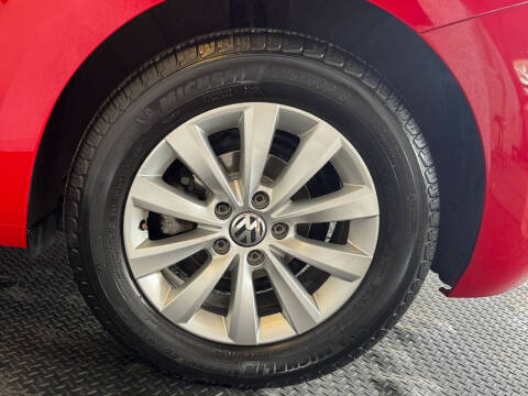 2017 Volkswagen Beetle