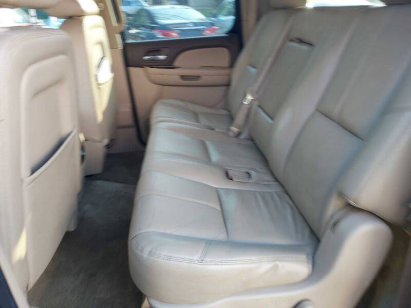 2014 Chevrolet Suburban LT