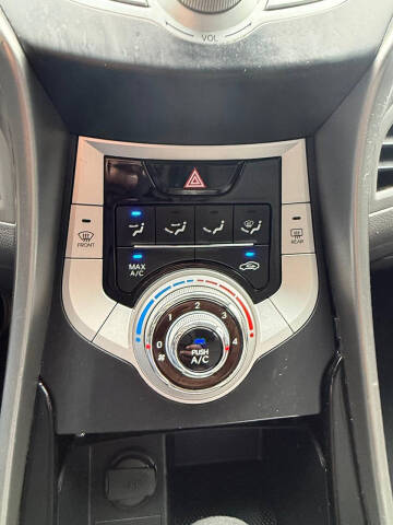 2012 Hyundai Elantra GLS