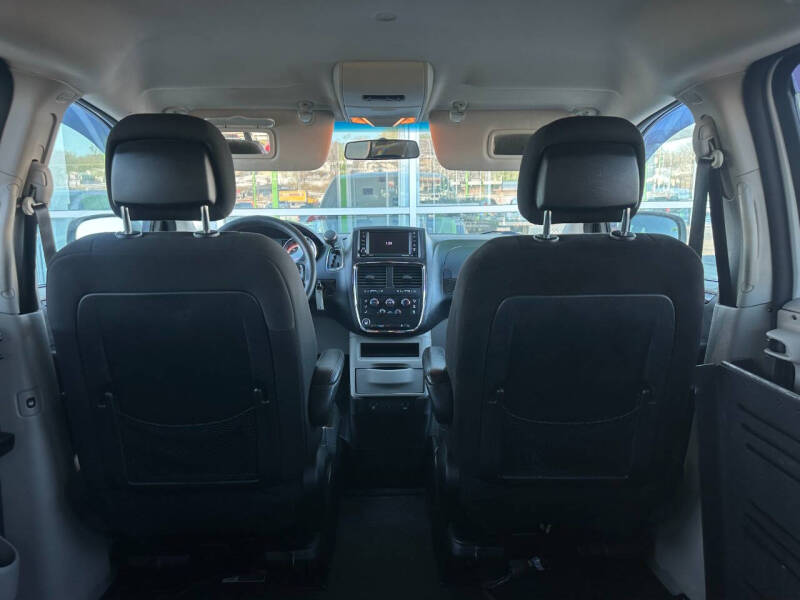 2017 Dodge Grand Caravan SE