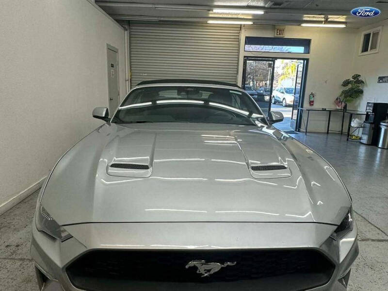 2022 Ford Mustang