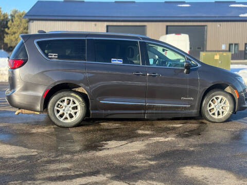 2020 Chrysler Pacifica Touring L