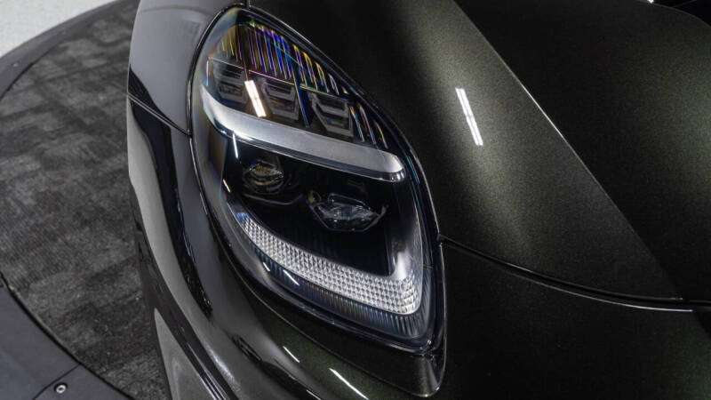 2025 Aston Martin Vanquish