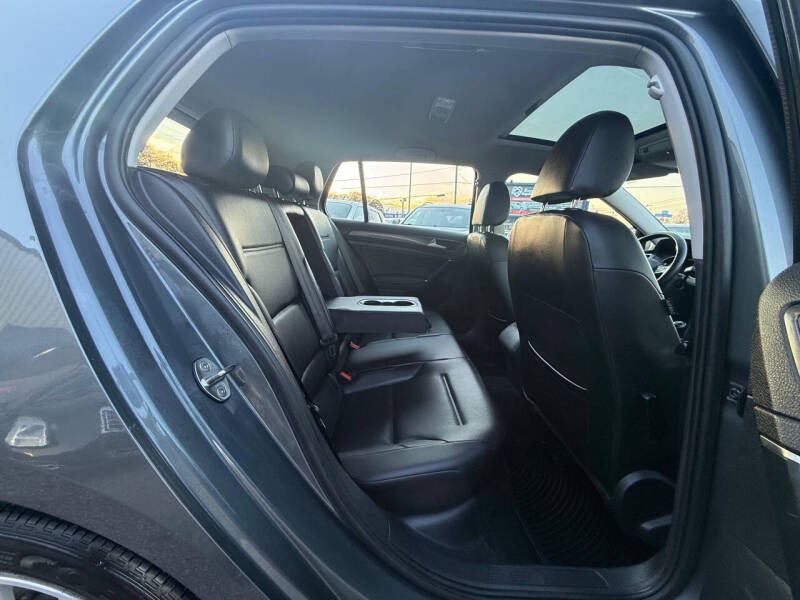 2020 Volkswagen Golf TSI