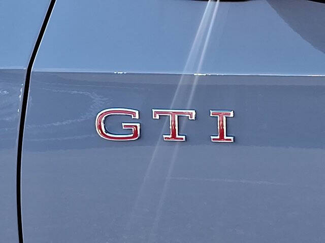 2026 Volkswagen Golf GTI SE