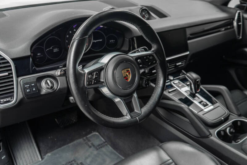 2022 Porsche Cayenne Coupe