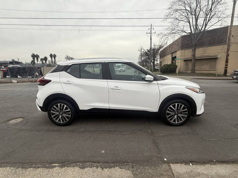 2021 Nissan Kicks SV