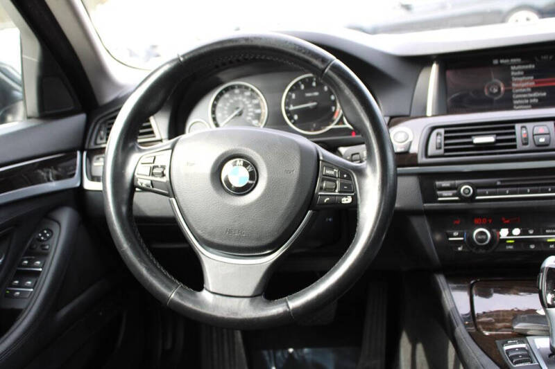 2015 BMW 5 Series 528i
