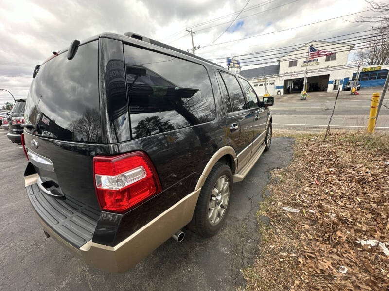 2011 Ford Expedition XLT