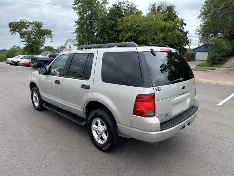 2005 Ford Explorer XLT