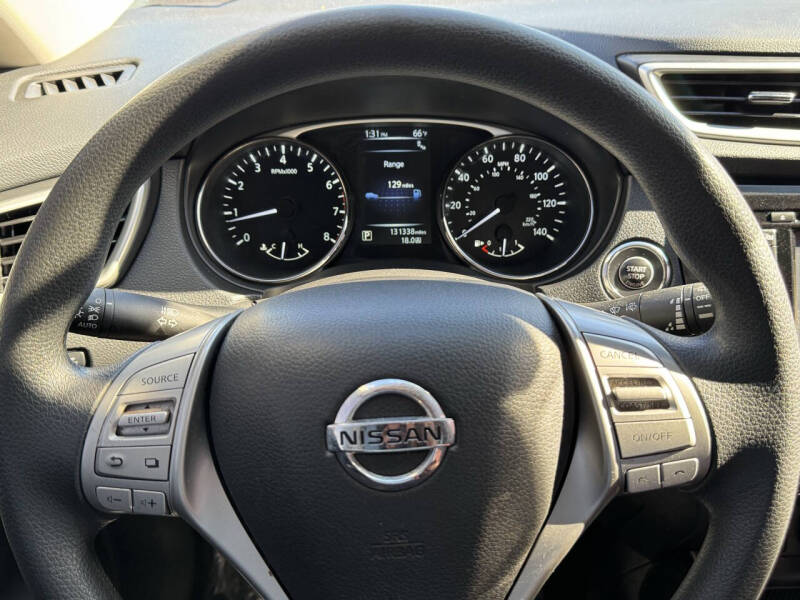 2016 Nissan Rogue SV