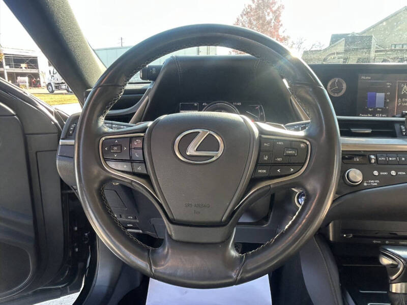 2021 Lexus ES 300h