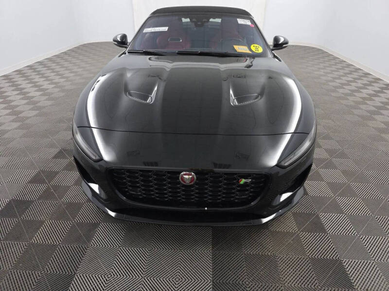 2023 Jaguar F-TYPE R