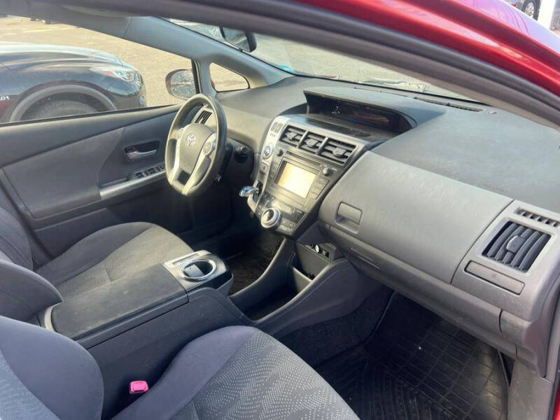 2012 Toyota Prius v