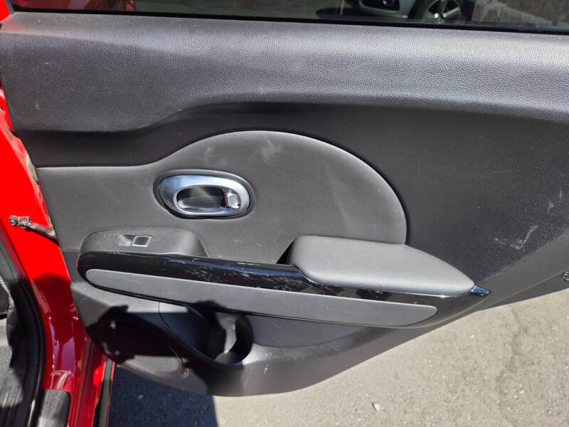 2019 Kia Soul +