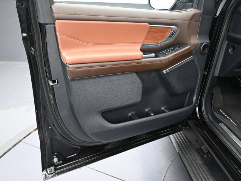 2025 Ford Expedition King Ranch