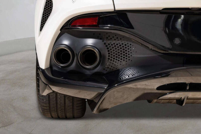 2025 Aston Martin DBX 707