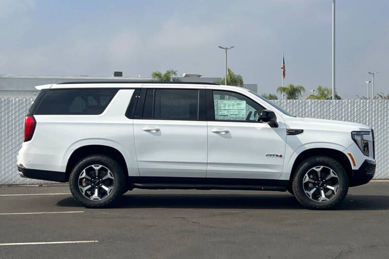 2026 GMC Yukon XL AT4