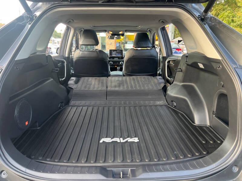 2021 Toyota RAV4 Hybrid XLE Premium