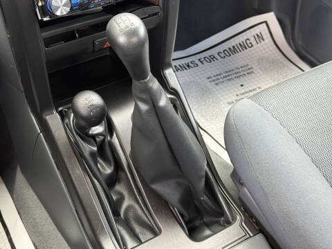 2003 Nissan Frontier XE-V6