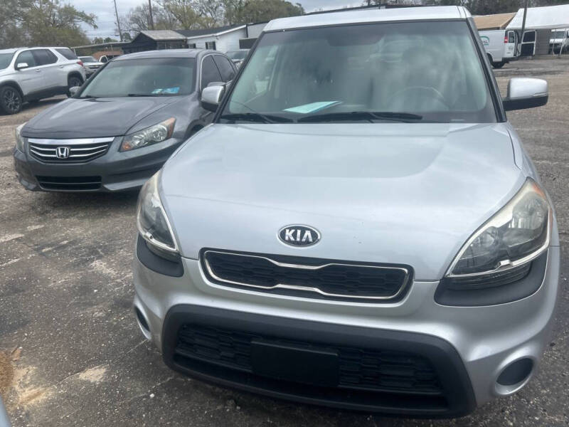 2013 Kia Soul +