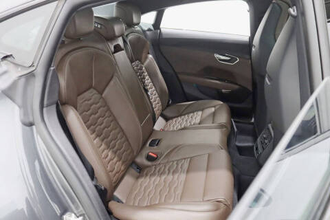 2023 Audi e-tron GT quattro Prestige