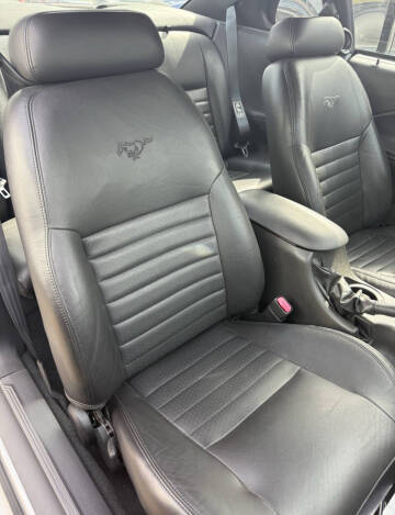 2002 Ford Mustang GT Deluxe