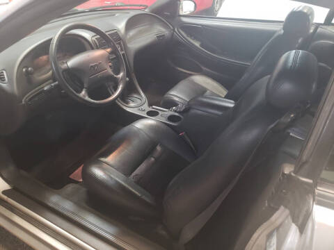 2003 Ford Mustang GT Deluxe