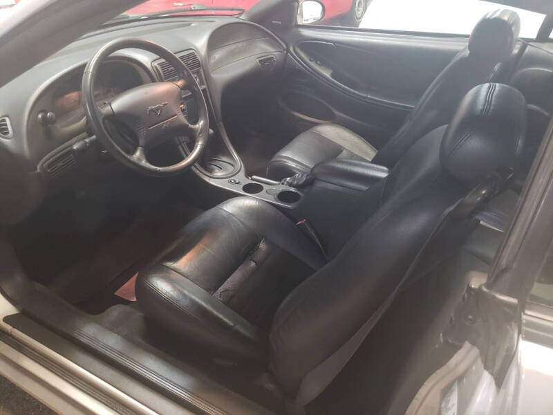 2003 Ford Mustang GT Deluxe