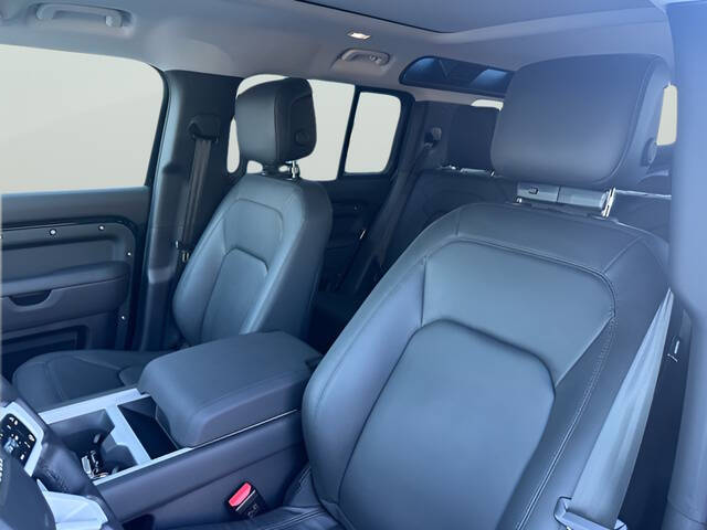 2025 Land Rover Defender 110 P500 X-Dynamic SE