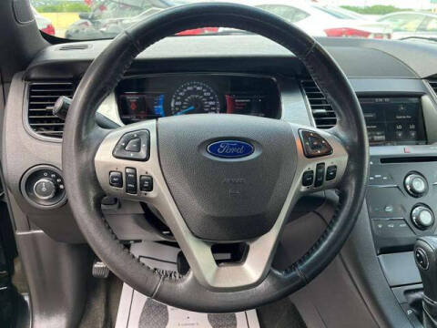 2015 Ford Taurus SEL