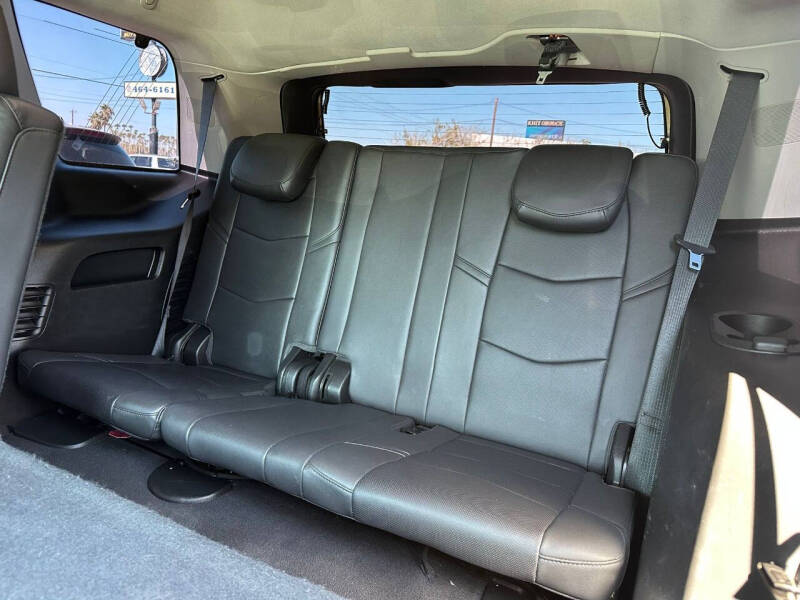 2019 Cadillac Escalade Standard