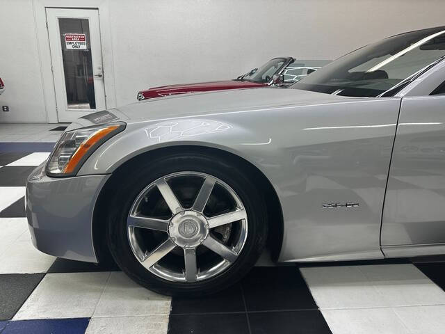 2005 Cadillac XLR
