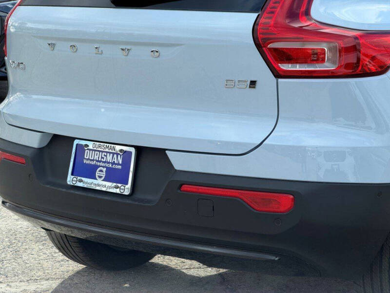 2026 Volvo XC40 B5 Plus