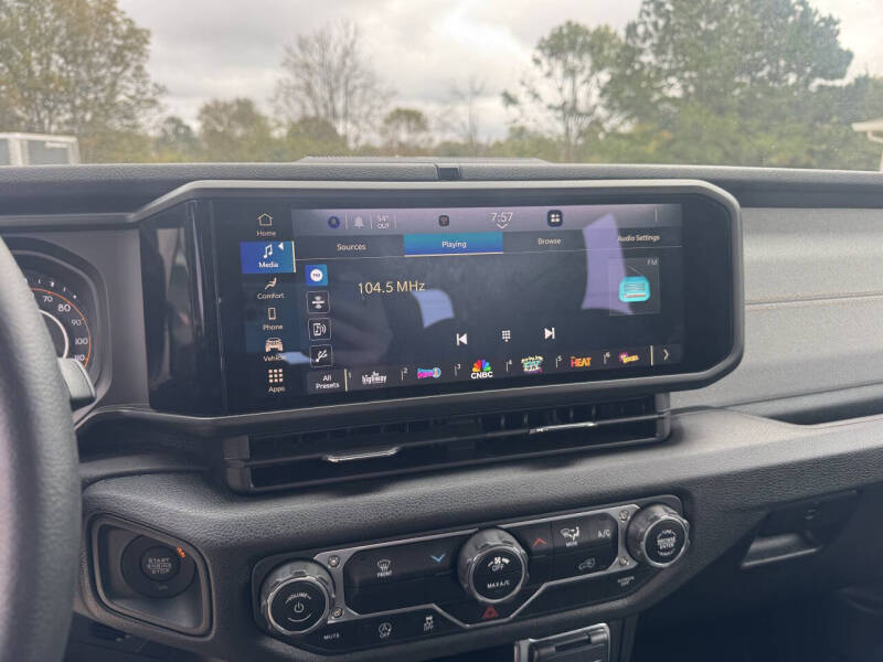 2024 Jeep Wrangler Sport