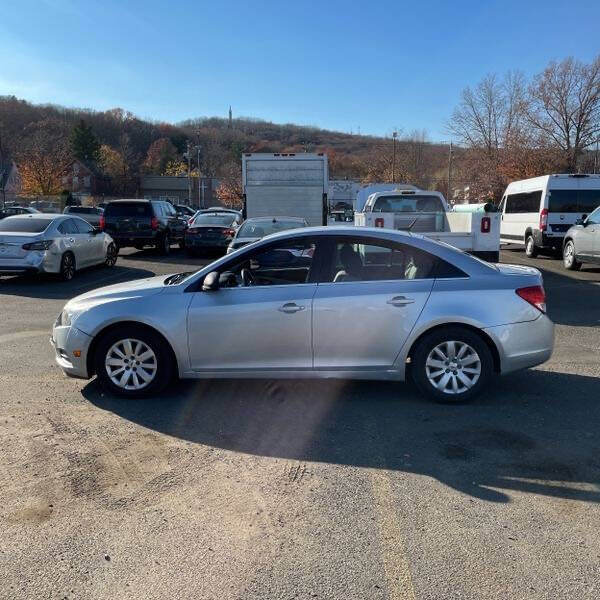 2011 Chevrolet Cruze for sale at Green Light Auto in Bridgeton, NJ