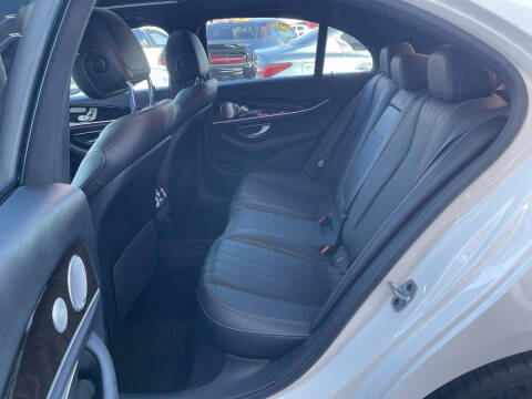 2019 Mercedes-Benz E-Class E 300