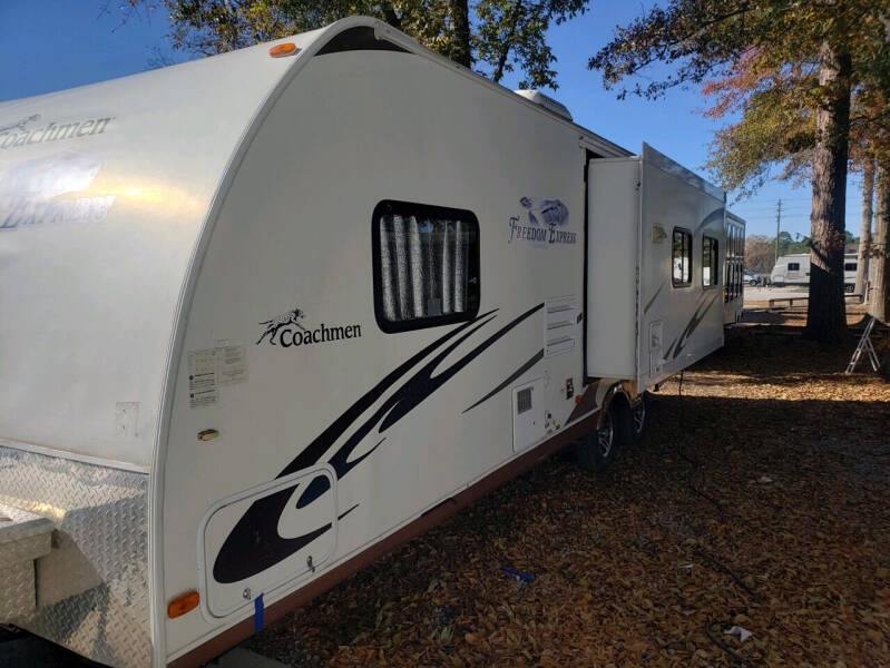 2011 Coachmen 28 for sale at C M Motors Inc in Florence SC