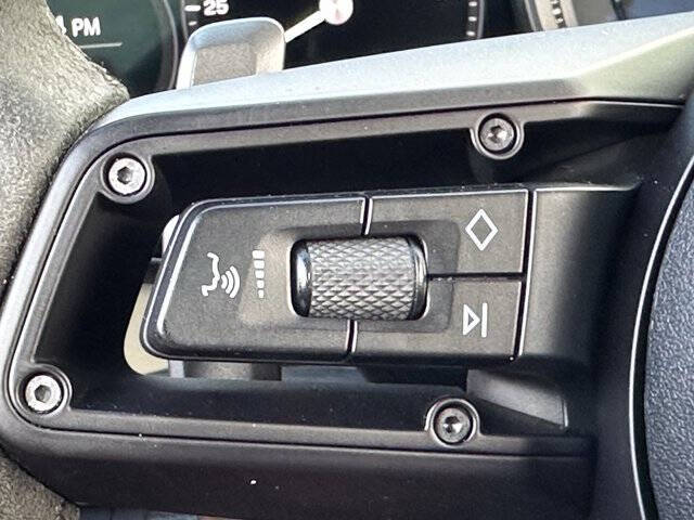 2023 Porsche 911 Carrera GTS