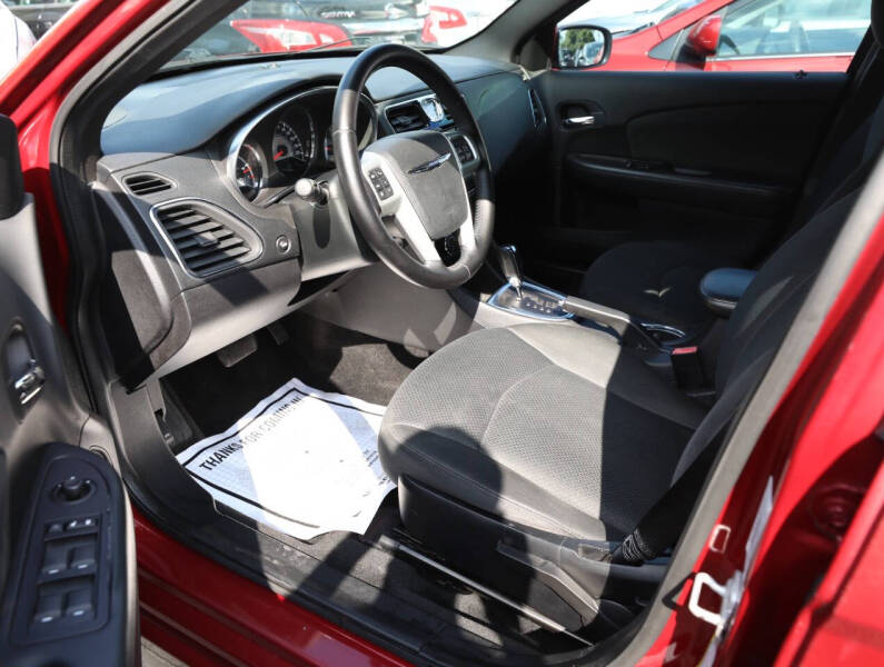 2012 Chrysler 200 Touring