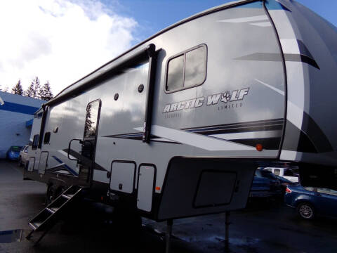 2022 Forest River Cherokee Arctic Wolf