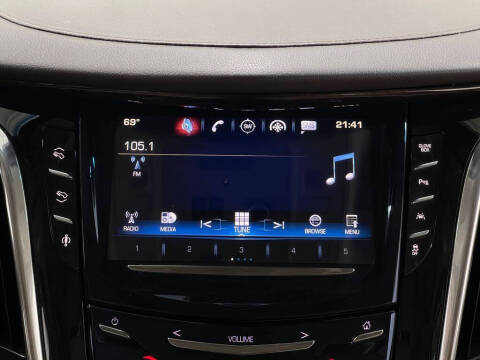 2016 Cadillac Escalade Luxury Collection