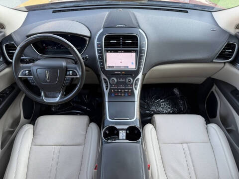 2019 Lincoln Nautilus Reserve