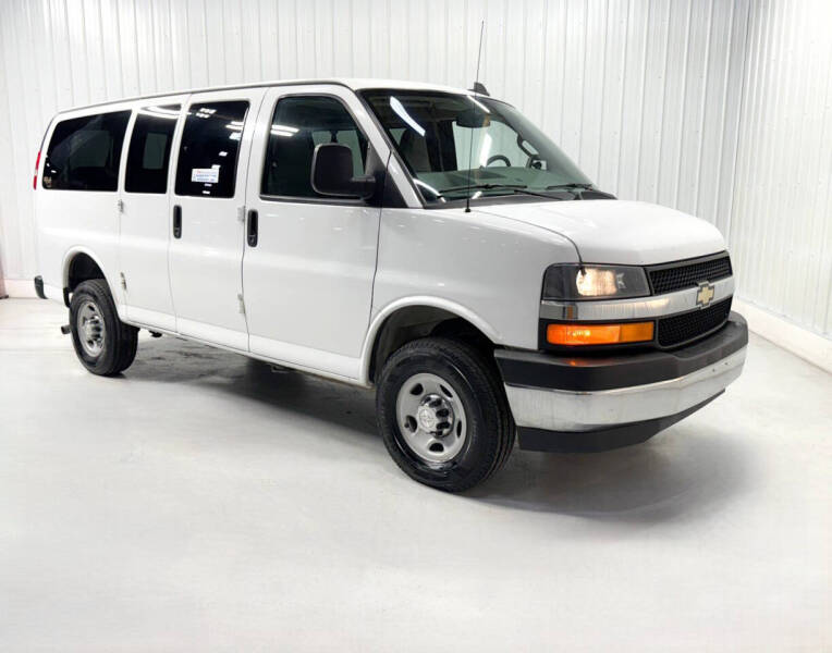 2017 Chevrolet Express LT 2500