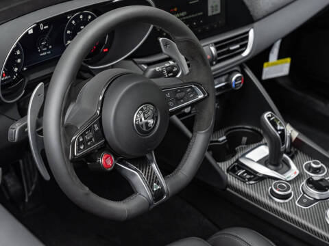 2024 Alfa Romeo Giulia Quadrifoglio