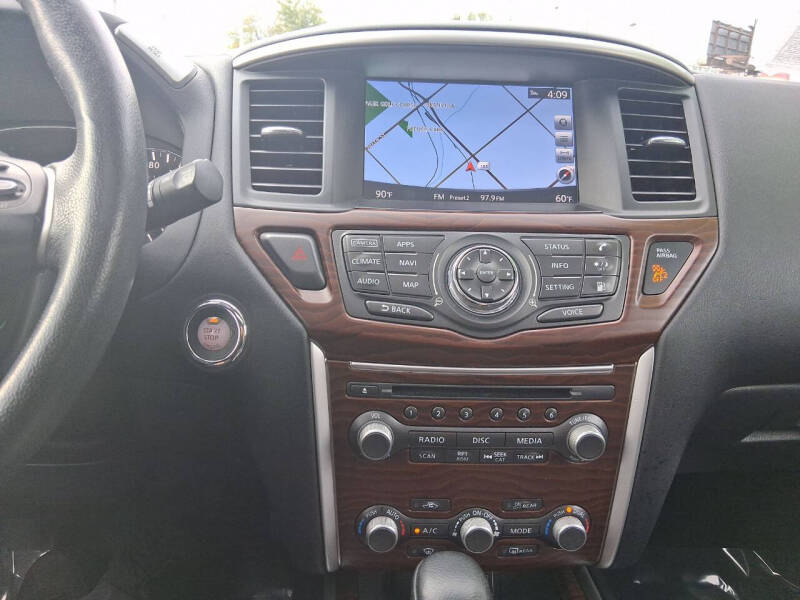 2018 Nissan Pathfinder Platinum